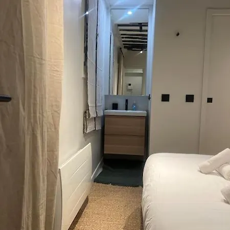 Magnifique Le Marais Apartment *